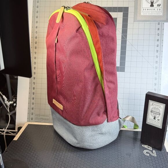 BELLROY®  |  BACKPACK+™  |  DARK-RED/GRAY  |  LIKE NEW  |  XLNT  | - Picture 11 of 15